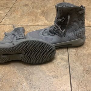 Womens under Armour volleyball shoes